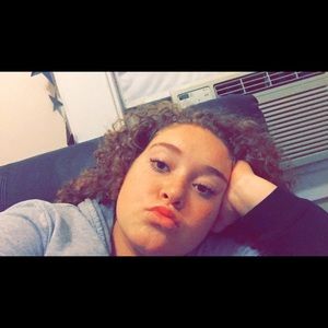 Meet your Posher, Kyra